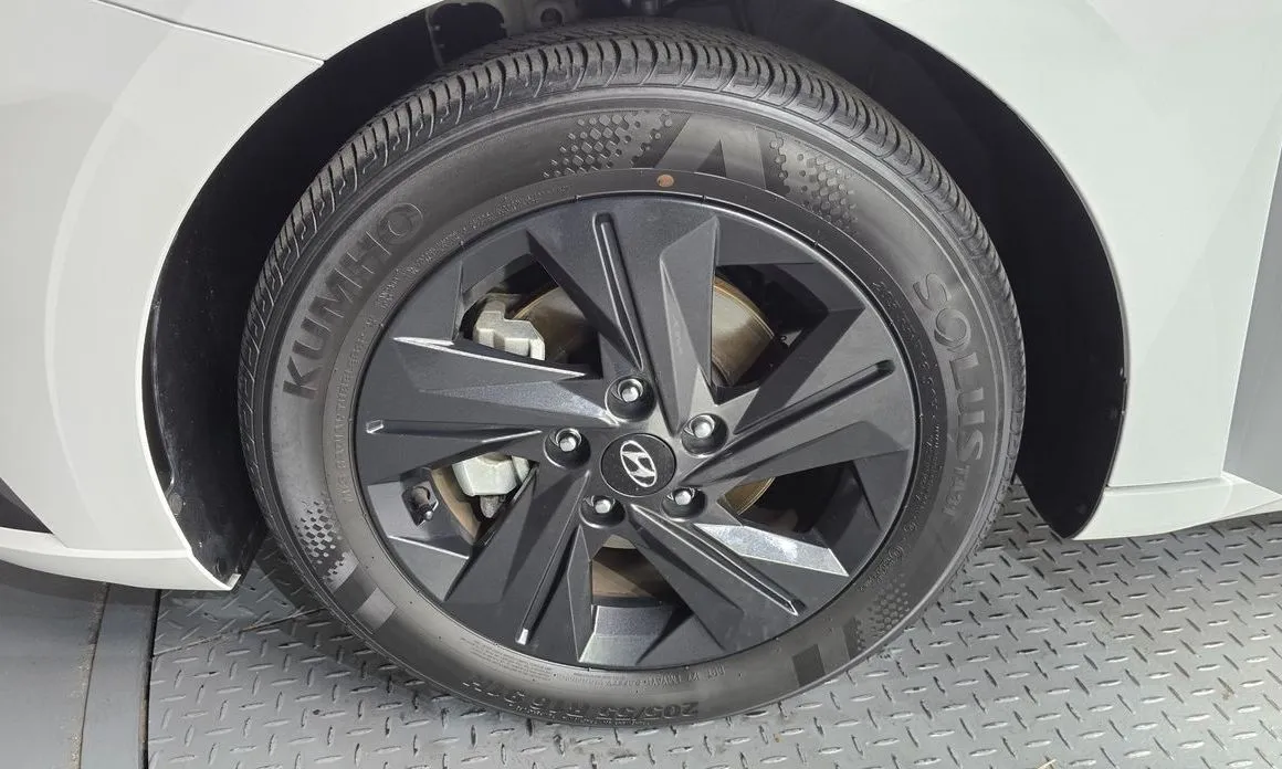 Hyundai AVANTE 2022 из KR, фото 9