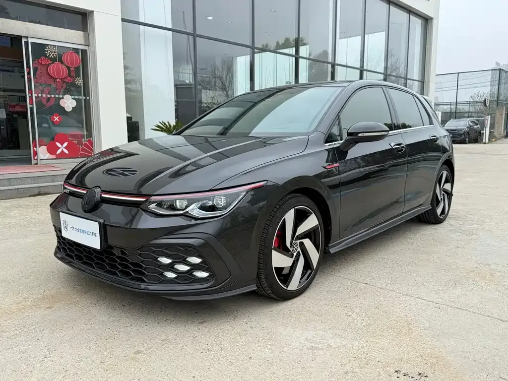 Volkswagen Golf GTI — фото 7