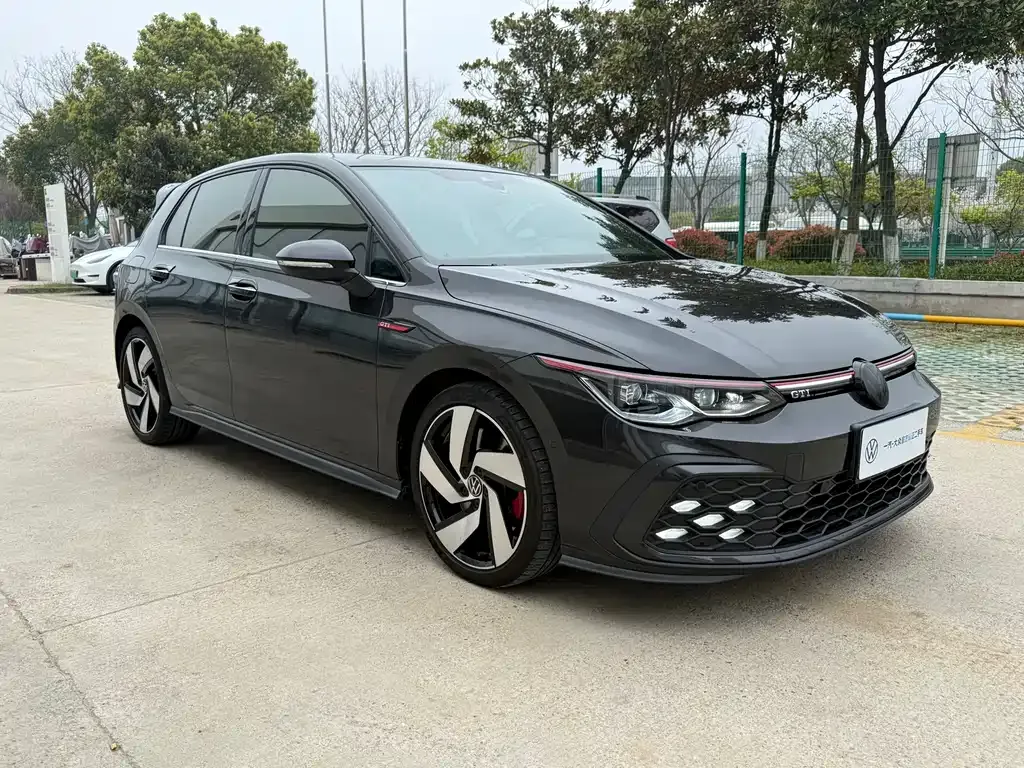 Volkswagen Golf GTI — фото 5