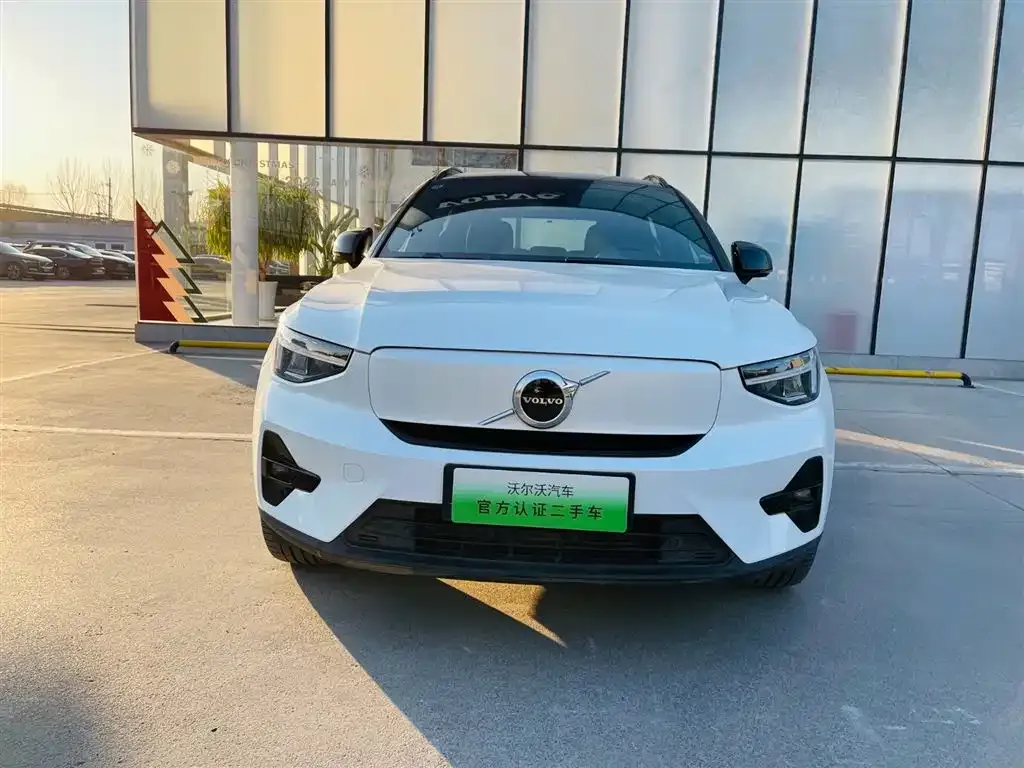 Volvo XC40 NEV 2023 из CN, фото 3