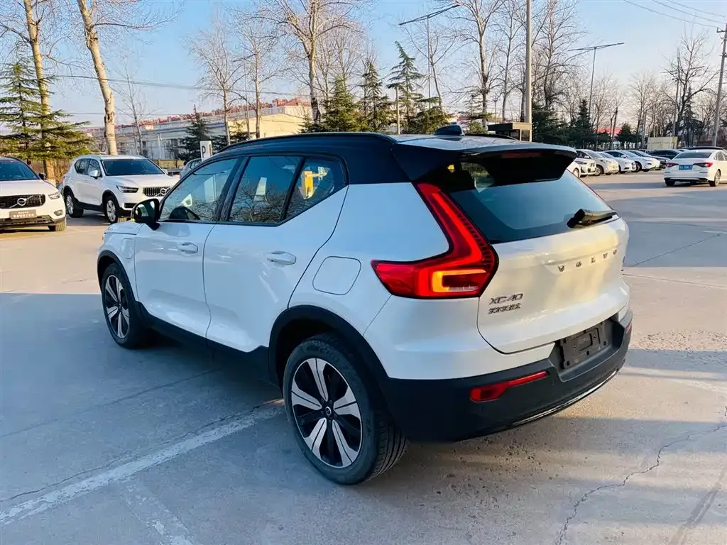 Volvo XC40 NEV 2023 из CN, фото 5