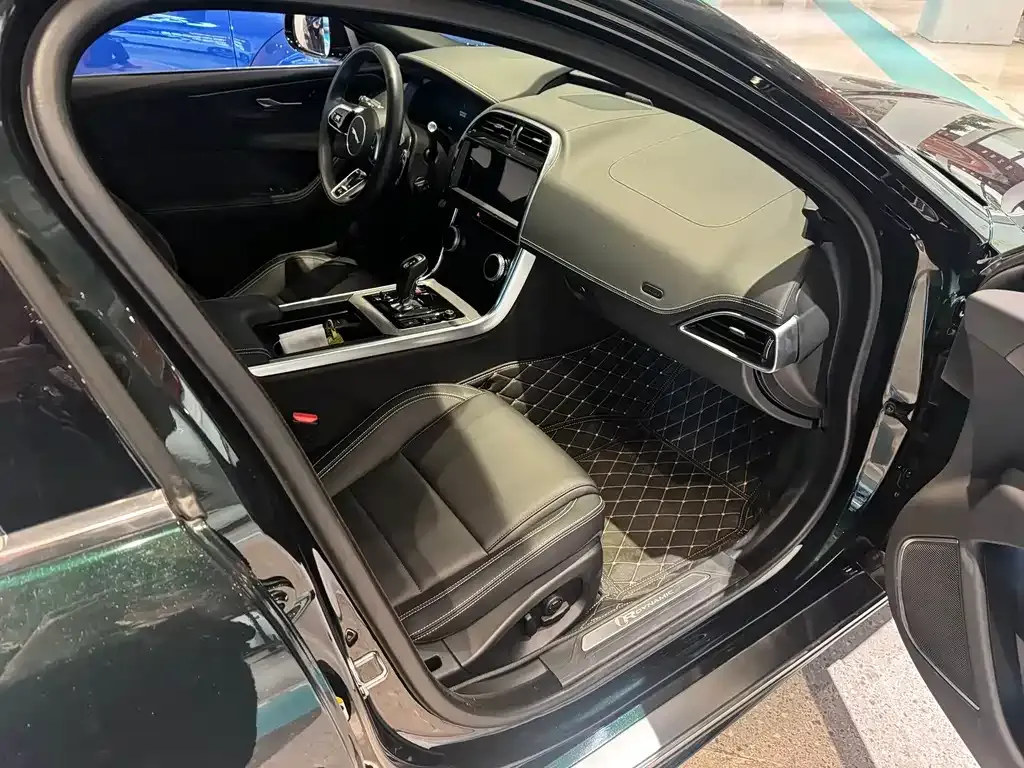 Jaguar XEL 2023 из CN, фото 3