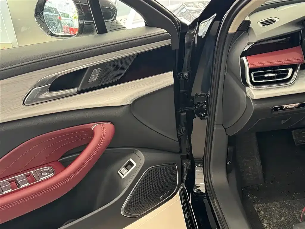 Hongqi H5 PHEV 2026 из CN, фото 4