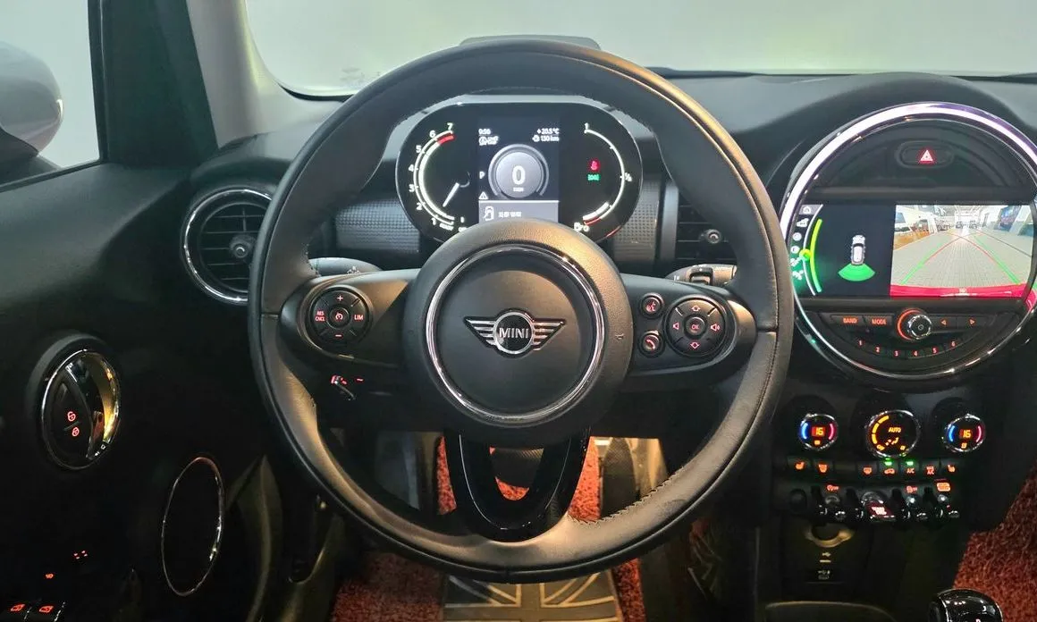 Mini Cooper 2021 из KR, фото 9