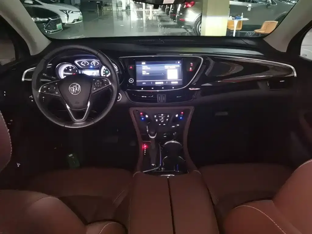 Buick Envision Plus — фото 5