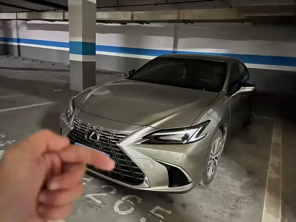 Lexus ES 2025 из CN, фото 1
