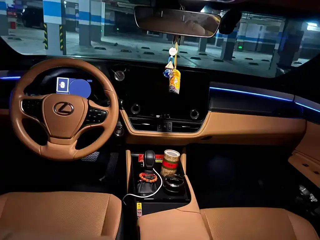 Lexus ES 2025 из CN, фото 5