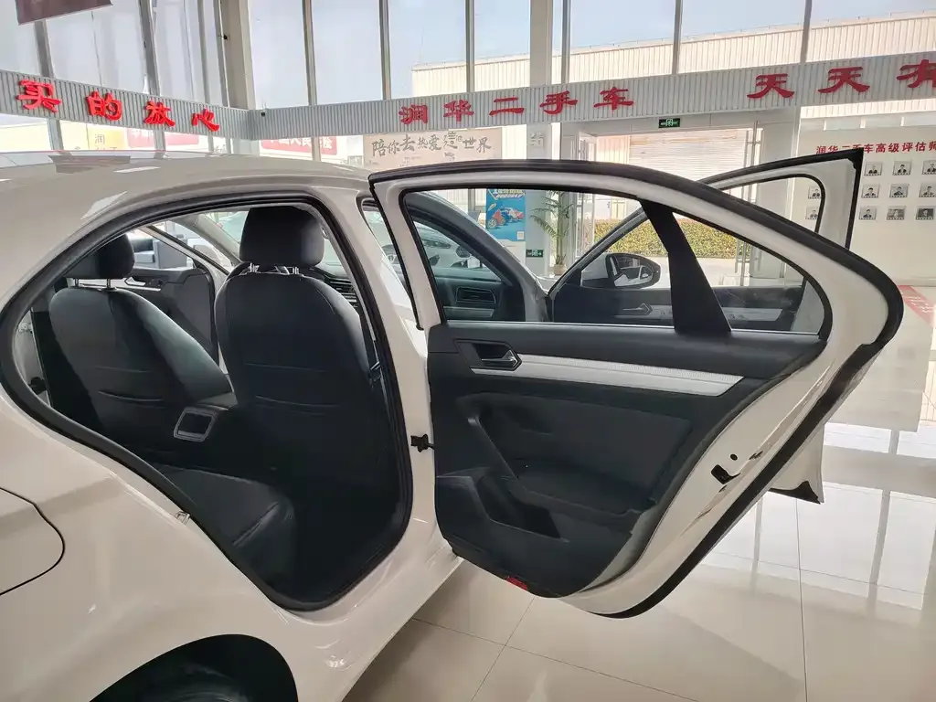 Volkswagen Lamando 2021 из CN, фото 7