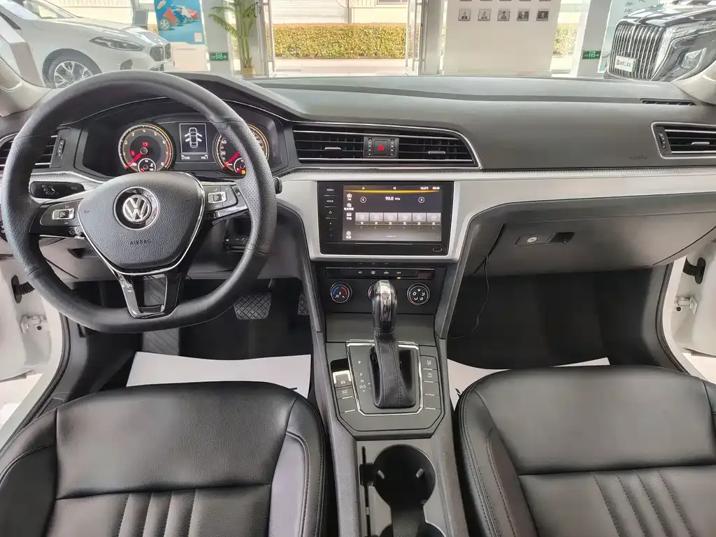 Volkswagen Lamando 2021 из CN, фото 3
