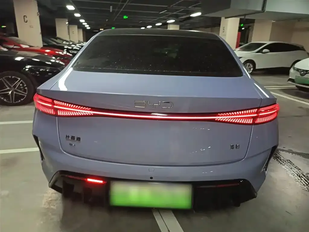 BYD Seal — фото 3