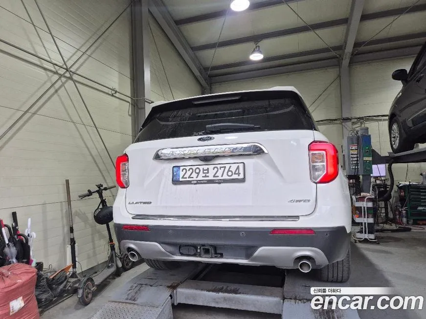 Ford Explorer 2021 из KR, фото 2