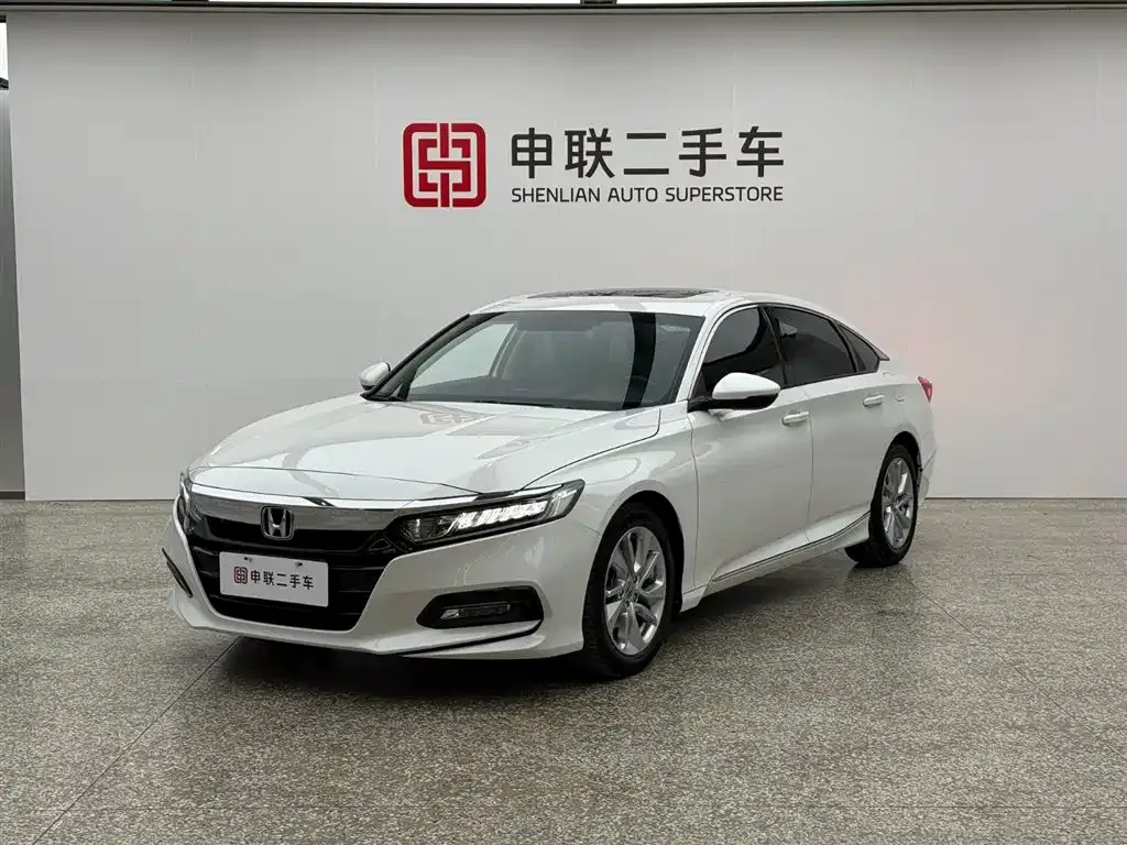 Honda Accord — фото 1