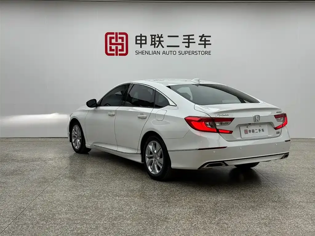 Honda Accord — фото 4