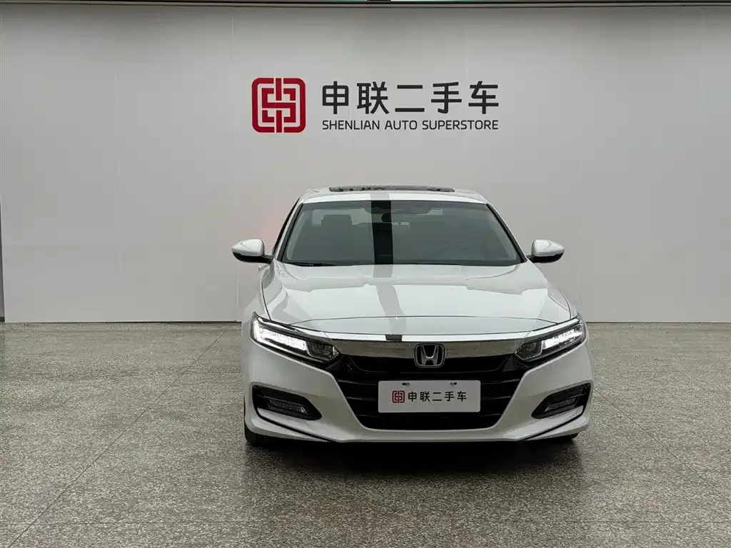 Honda Accord — фото 7