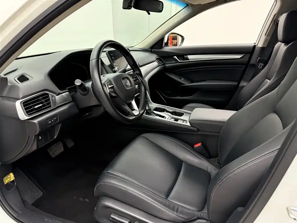 Honda Accord — фото 5