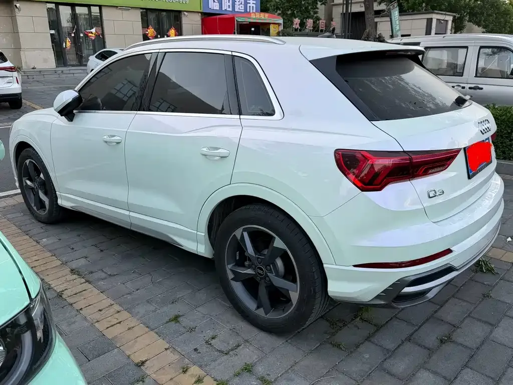 Audi Q3 — фото 6