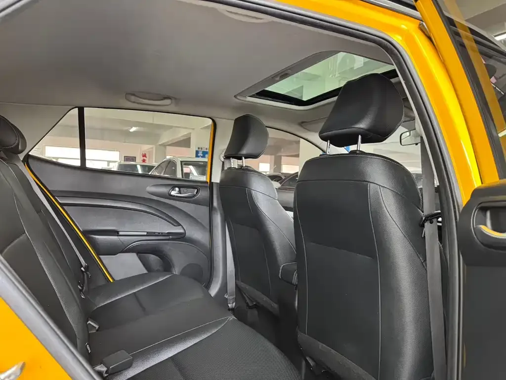 Kia KX1 2022 из CN, фото 8