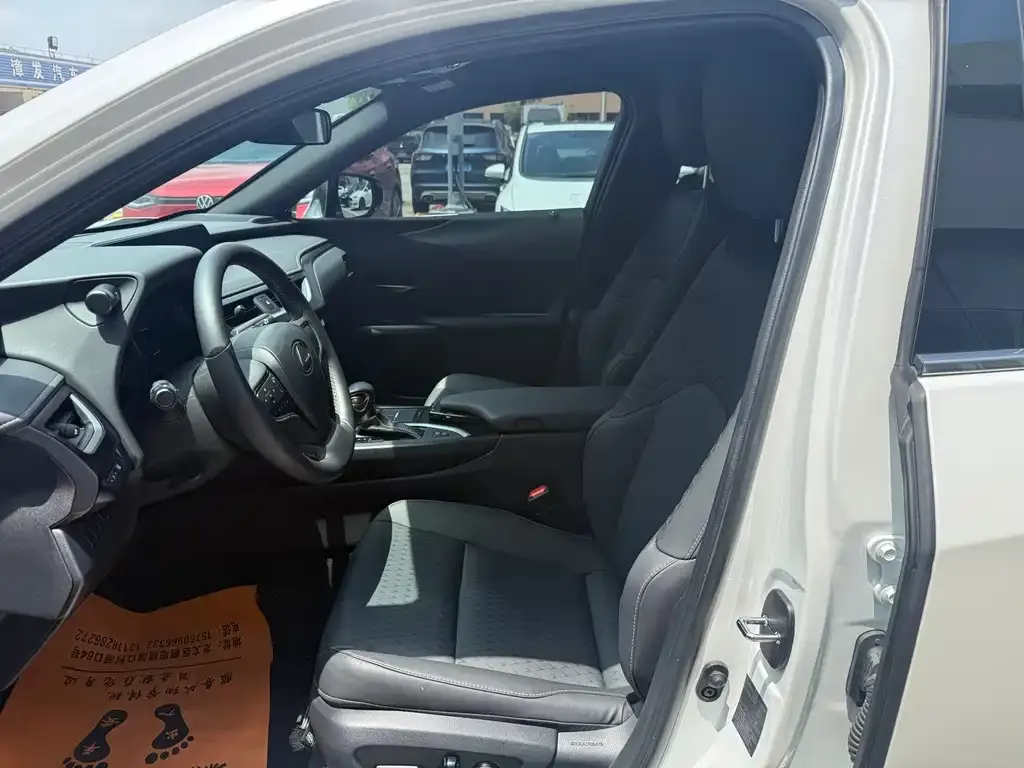 Lexus UX 2022 из CN, фото 4