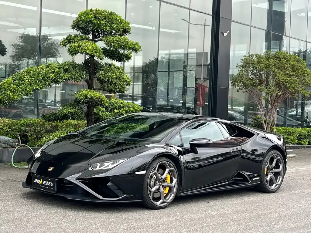 Lamborghini Huracan — фото 1