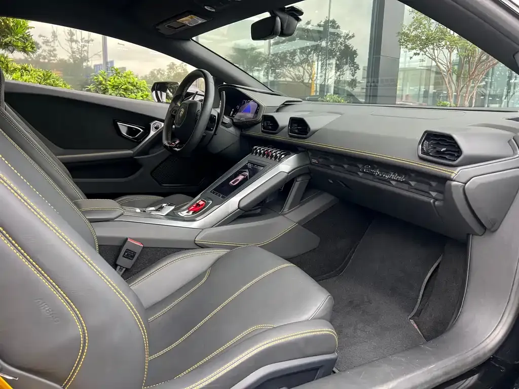 Lamborghini Huracan — фото 7