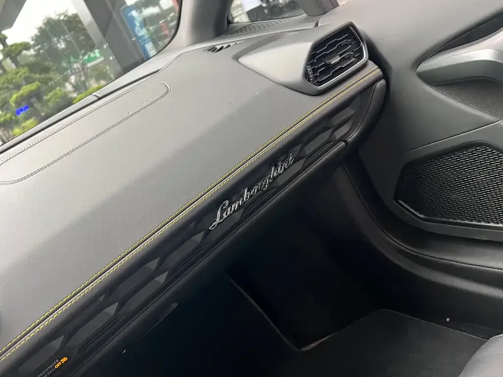 Lamborghini Huracan — фото 2