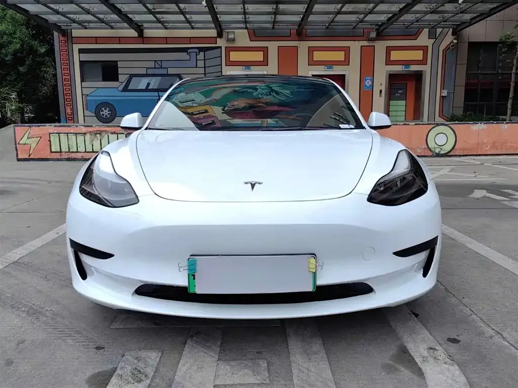 Tesla Model 3 — фото 6