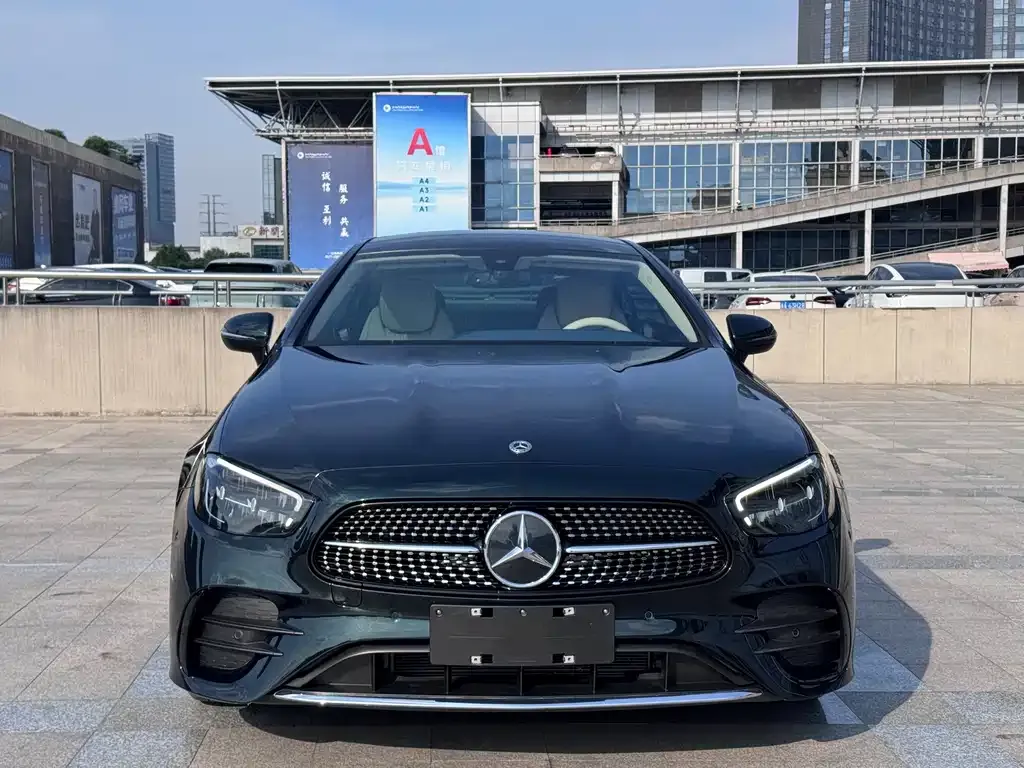 Mercedes-Benz E-Class (Import) 2023 из CN, фото 1