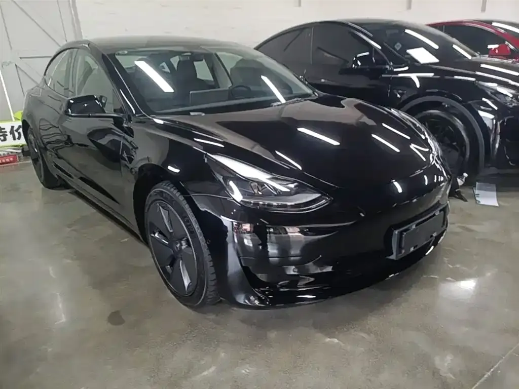 Tesla Model 3 — фото 3