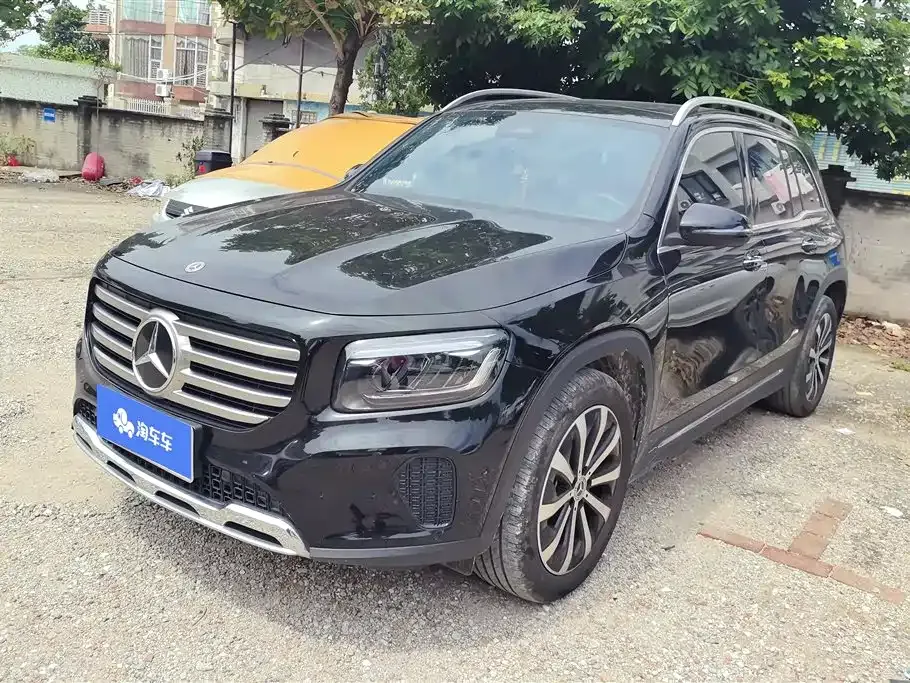 Mercedes-Benz GLB — фото 1