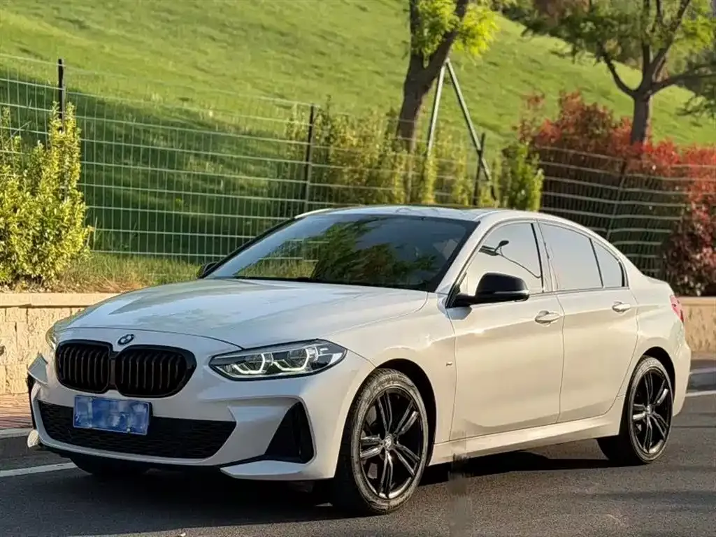 BMW 1 Series — фото 1