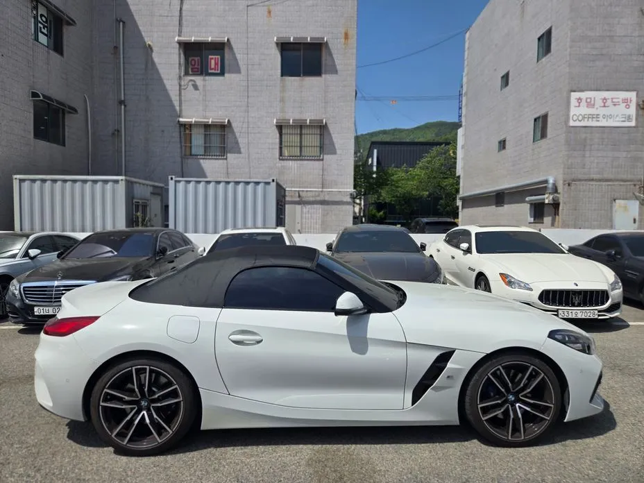 BMW Z4 — фото 9