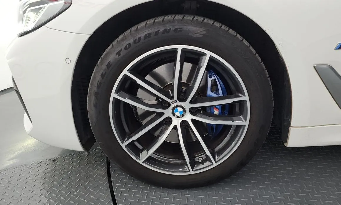 BMW 5-Series 2021 из KR, фото 5
