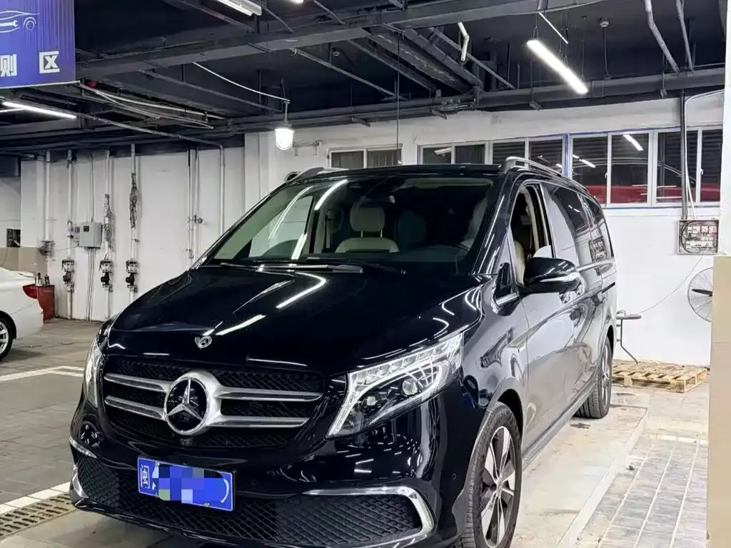 Mercedes-Benz V-Class 2022 из CN, фото 1