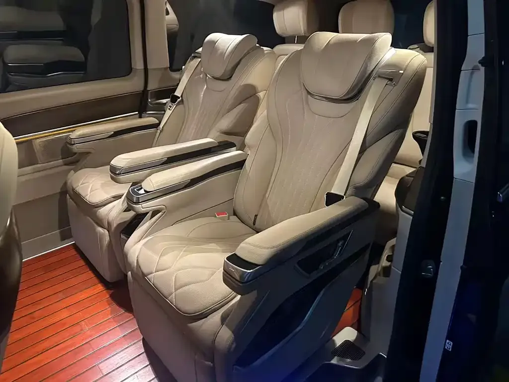 Mercedes-Benz V-Class 2022 из CN, фото 6