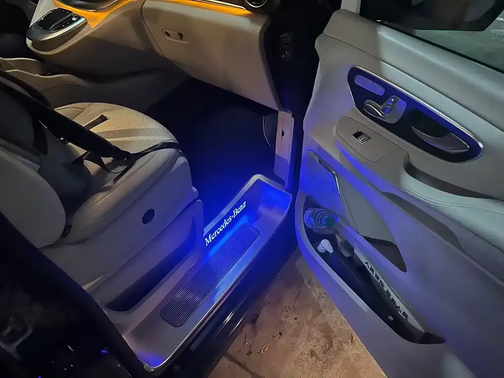 Mercedes-Benz V-Class 2022 из CN, фото 7