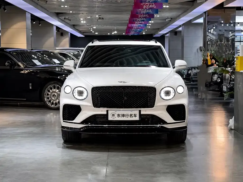 Bentley Bentayga — фото 8
