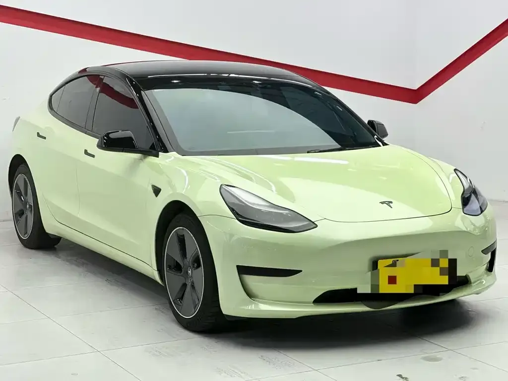 Tesla Model 3 — фото 9
