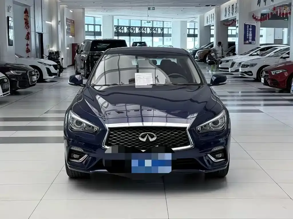 Infiniti Q50L 2021 из CN, фото 2