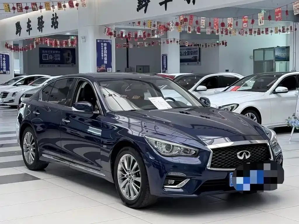 Infiniti Q50L 2021 из CN, фото 3