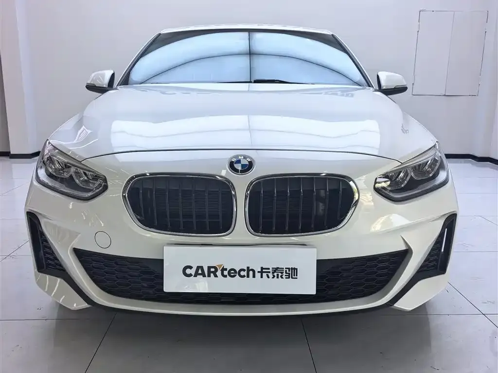 BMW 1 Series — фото 1