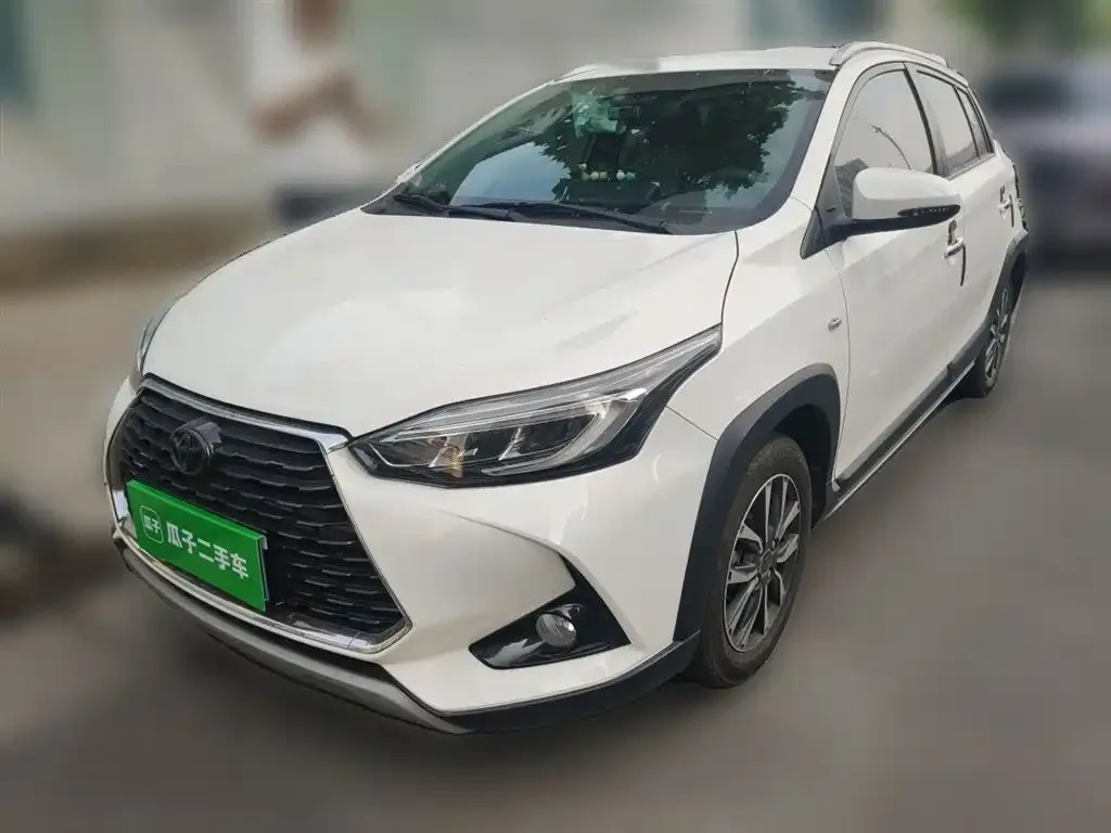 Toyota Yaris L