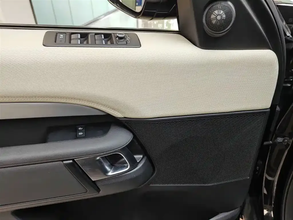 Land Rover Discovery 2022 из CN, фото 5