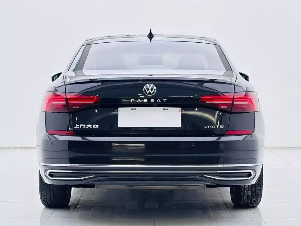 Volkswagen Passat 2021 из CN, фото 2