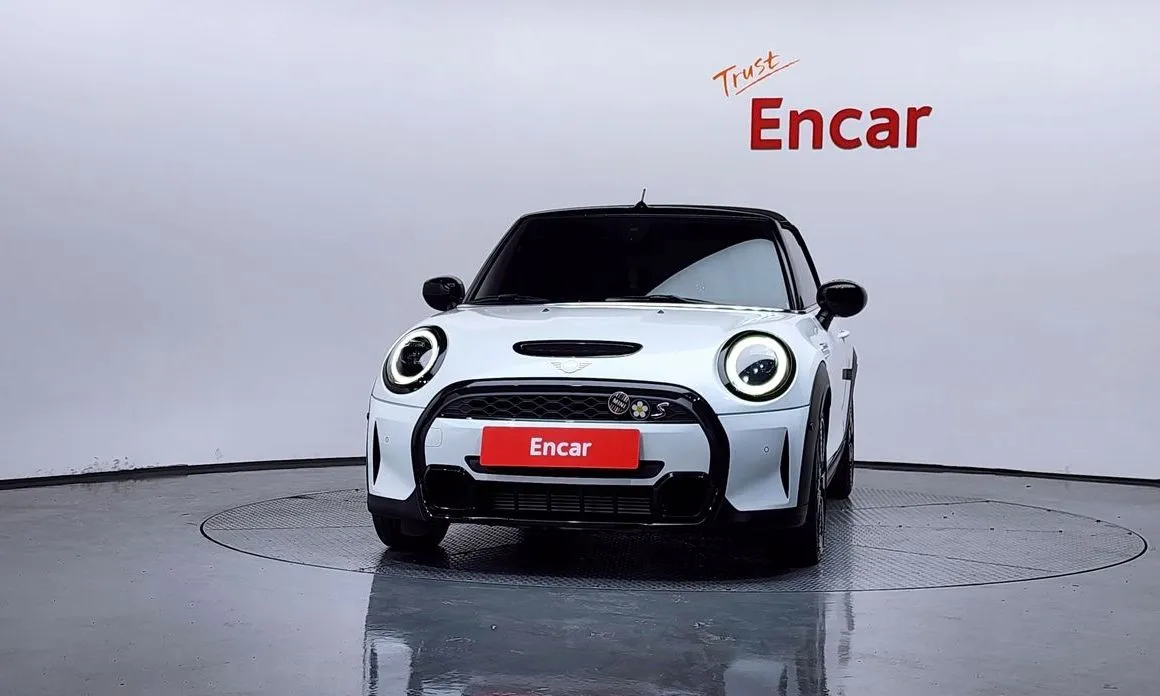 Mini Cooper Convertible 2023 из KR, фото 6