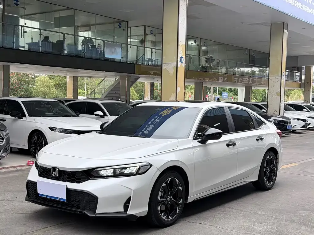 Honda Civic — фото 1