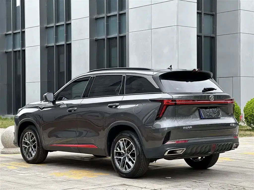 Changan CS75PLUS — фото 3
