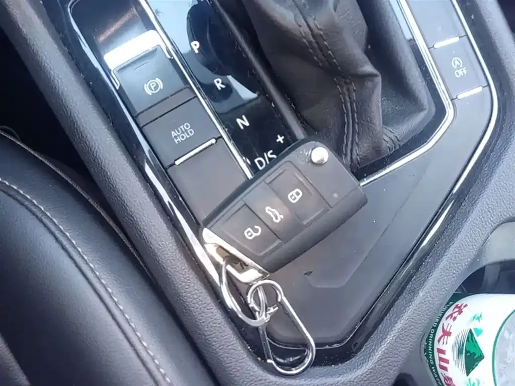 Volkswagen Tharu 2021 из CN, фото 9