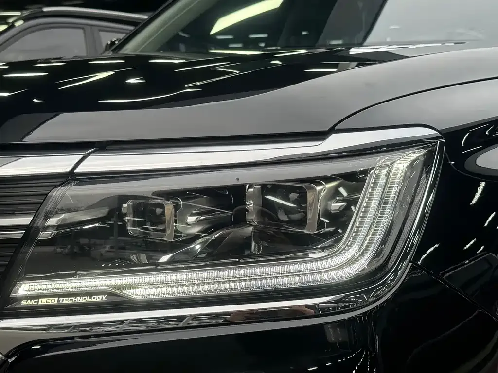 Roewe RX8 2022 из CN, фото 3