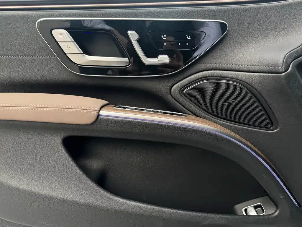 Mercedes-Benz EQS 2024 из CN, фото 10