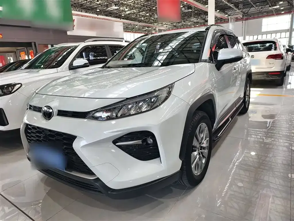 Toyota Wildlander — фото 8